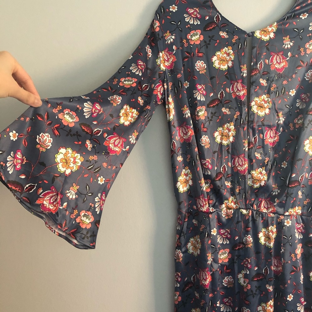 Victoria’s Secret Satin Open Back Floral Jumpsuit - Picture 3 of 8